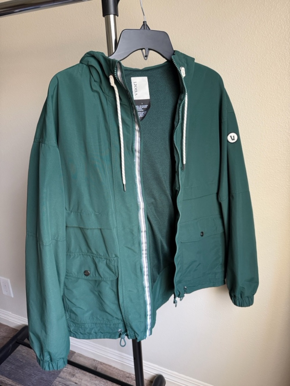 Vuori Men's Utility Jacket in Forest Green